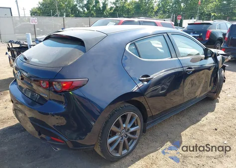 2021 Mazda Mazda3 Select z USA, uszkodzony, nr VIN JM1BPAKL1M1337052